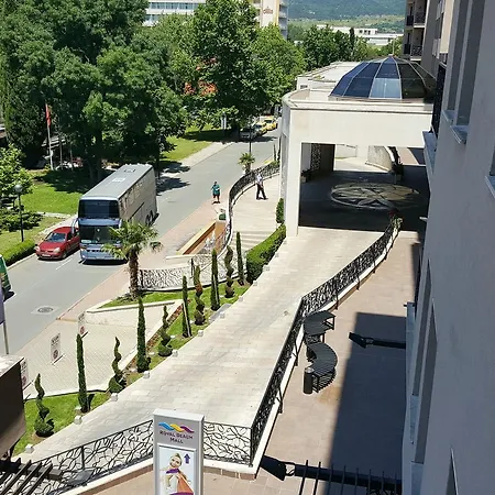Apartment Royal Beach